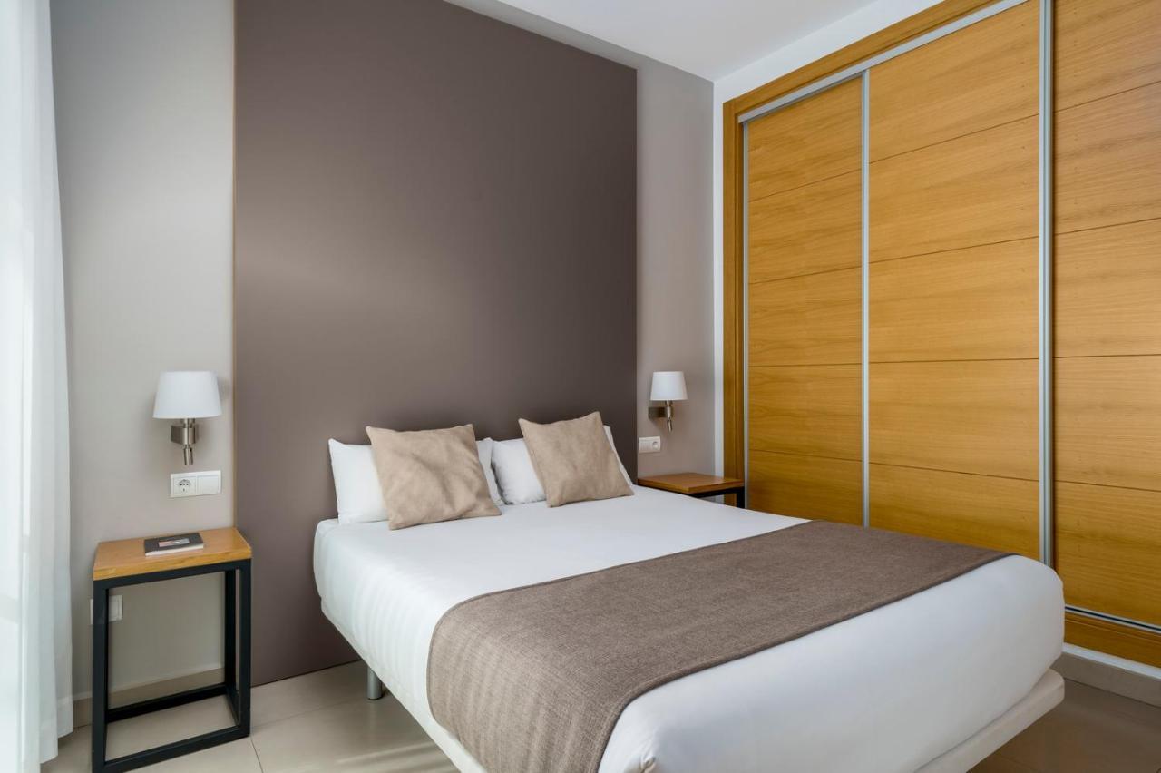 Suites Del Pintor Malaga Bagian luar foto