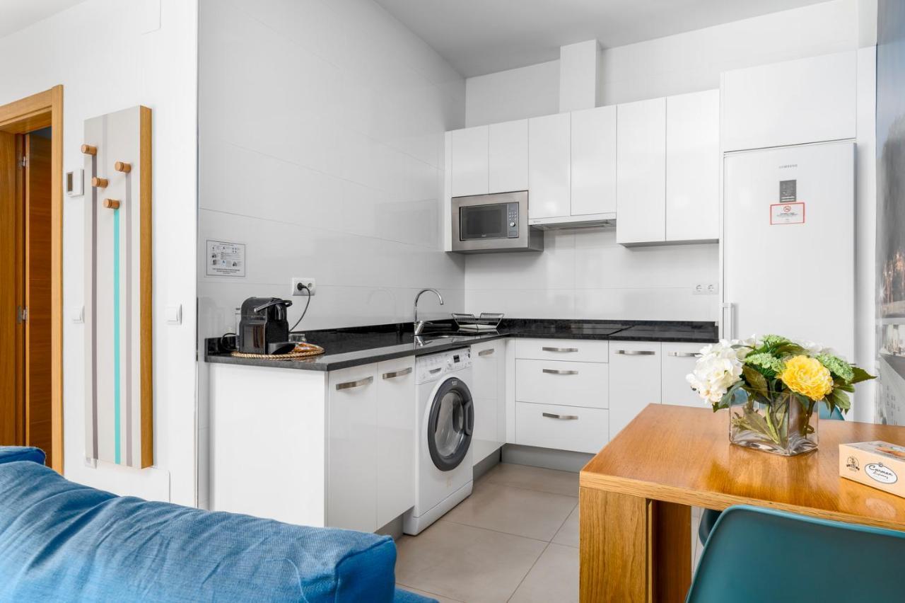 Suites Del Pintor Malaga Bagian luar foto