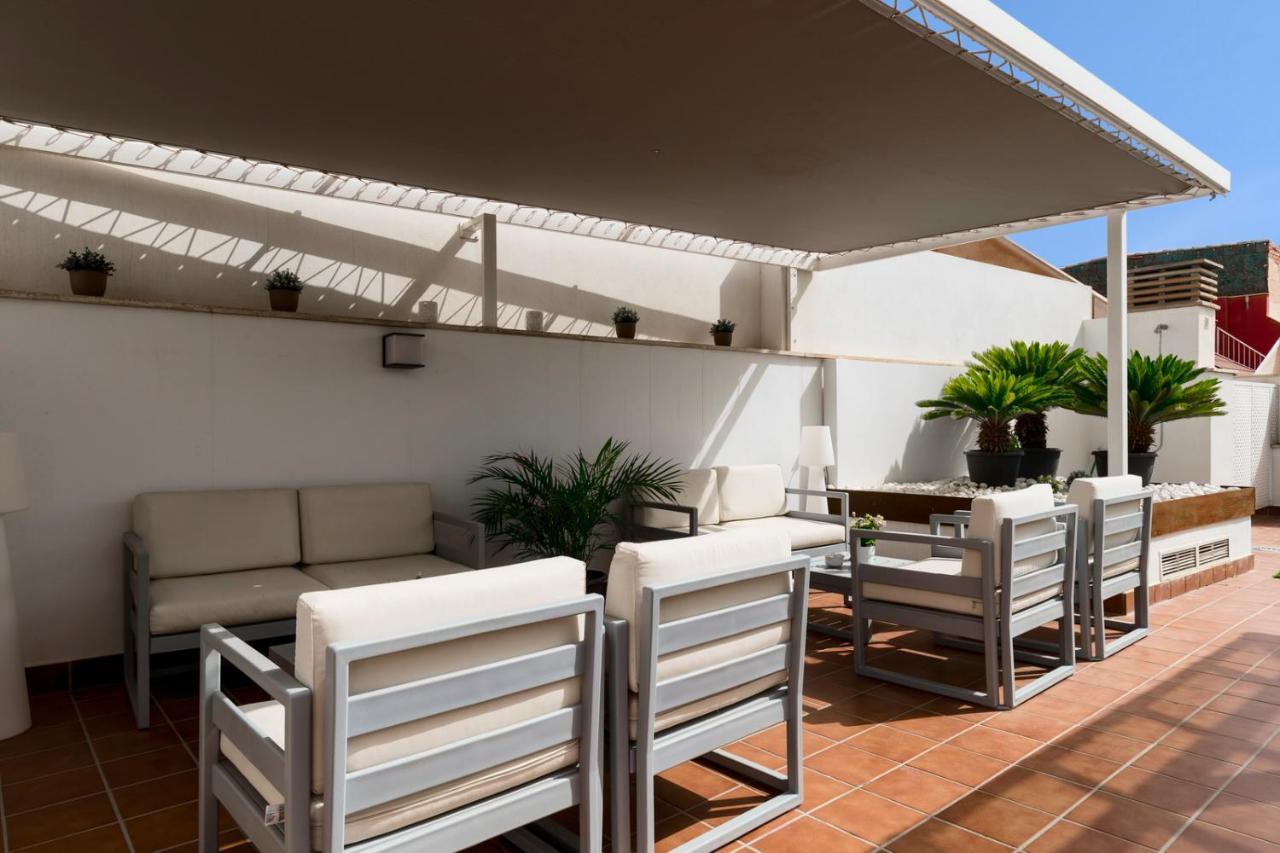 Suites Del Pintor Malaga Bagian luar foto