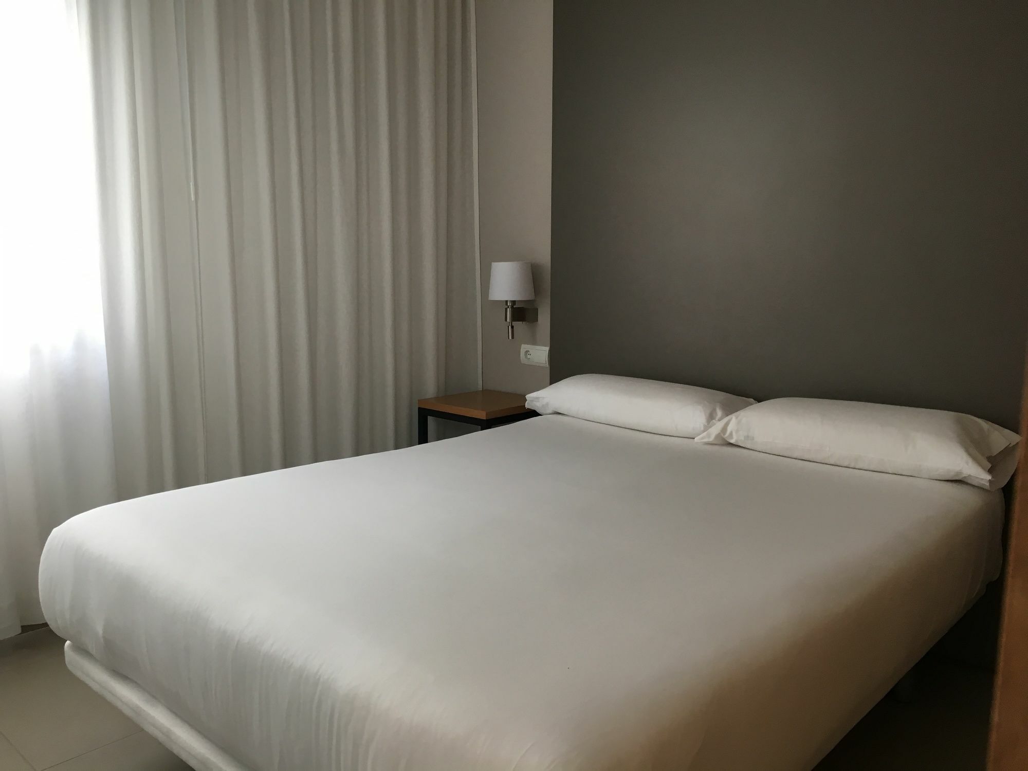 Suites Del Pintor Malaga Bagian luar foto